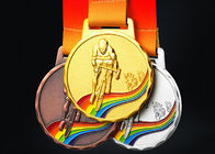 Zyklus, der Metallkundenspezifische Sport-Medaillen und Bänder 110 Gramm für Meisterschaft läuft