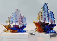 Schreibtisch-Dekoration farbiges Glasur-Handwerk, chinesische Art-Segelboot-Verzierung